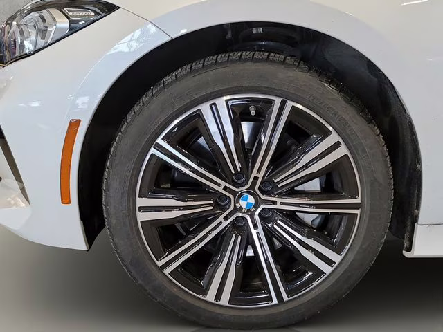 2025 Mineral White Metallic BMW 3 Series 330i xDrive AWD Sedan