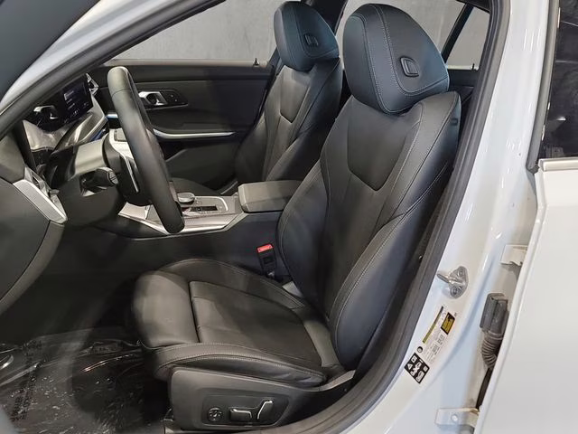 2025 Mineral White Metallic BMW 3 Series 330i xDrive AWD Sedan