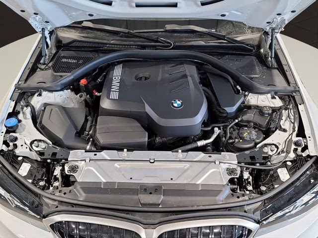 2025 Mineral White Metallic BMW 3 Series 330i xDrive AWD Sedan