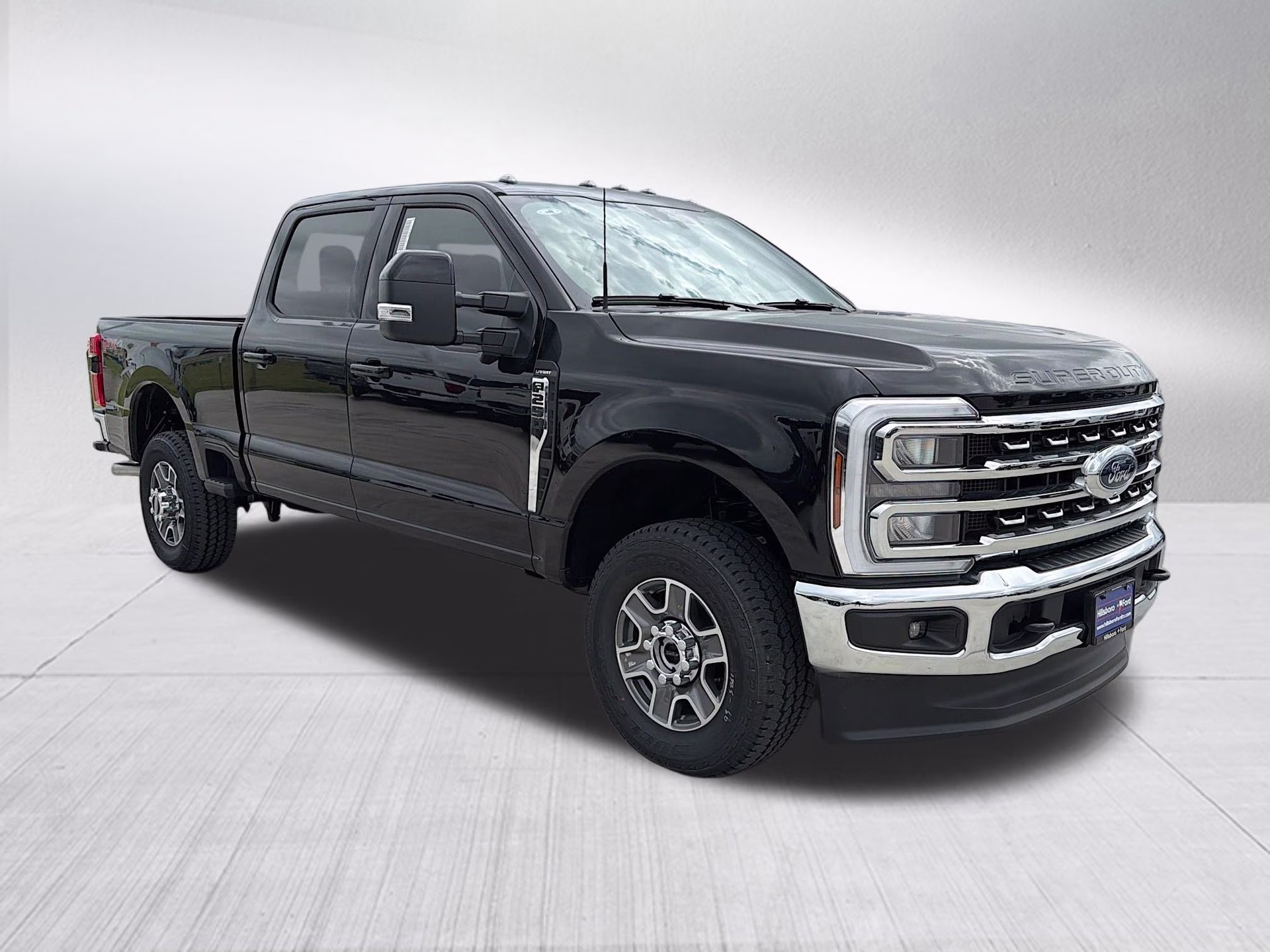 2026 Agate Black Metallic Ford Super Duty F-250 SRW Lariat 4X4 Truck