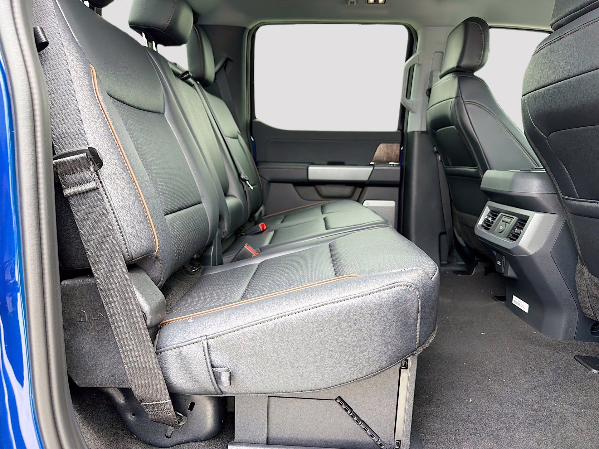 2026 Argon Blue Metallic Ford Super Duty F-250 SRW Lariat 4X4 Truck