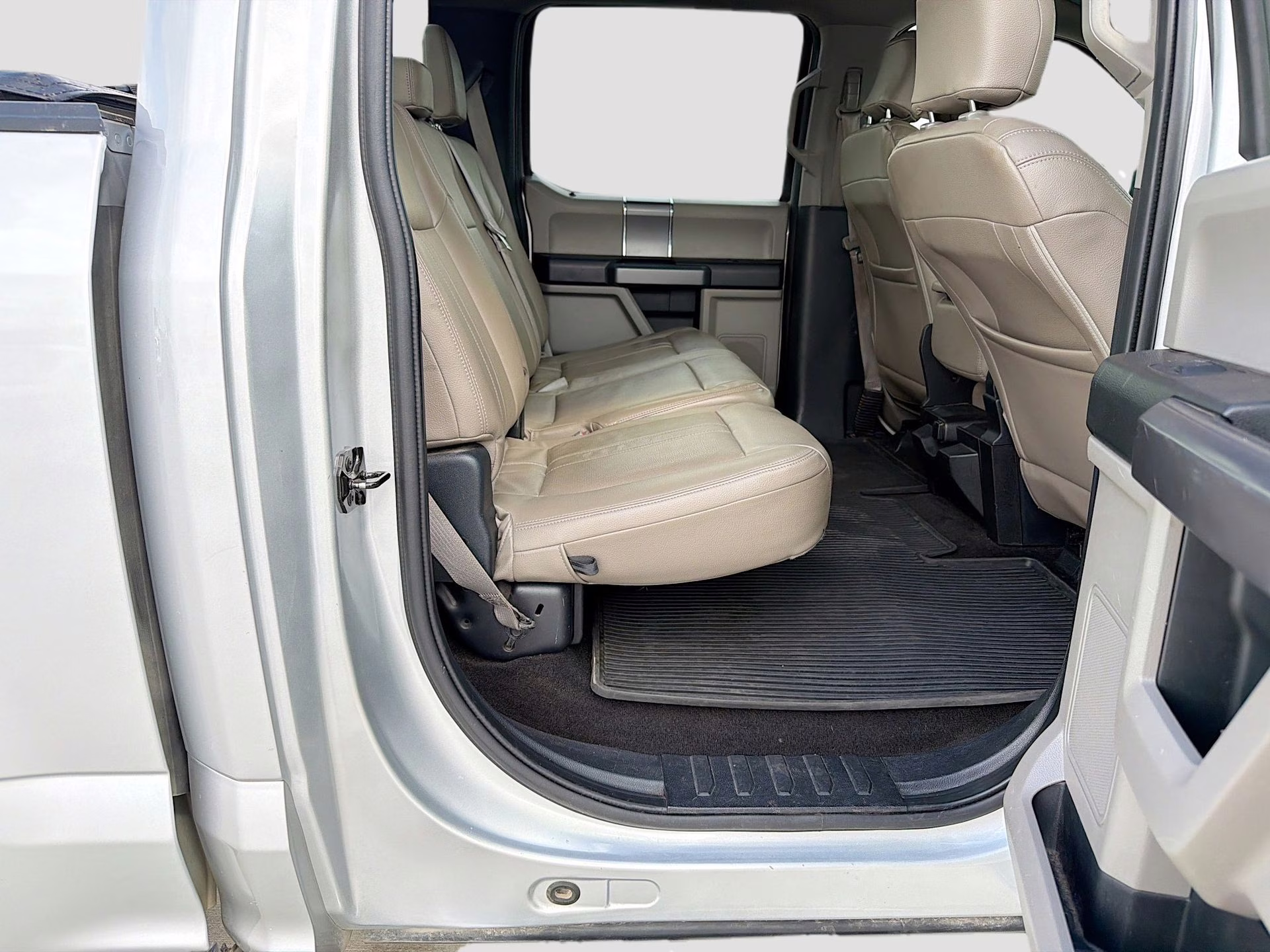 2019 Ingot Silver Metallic Ford F-150 XLT RWD Truck