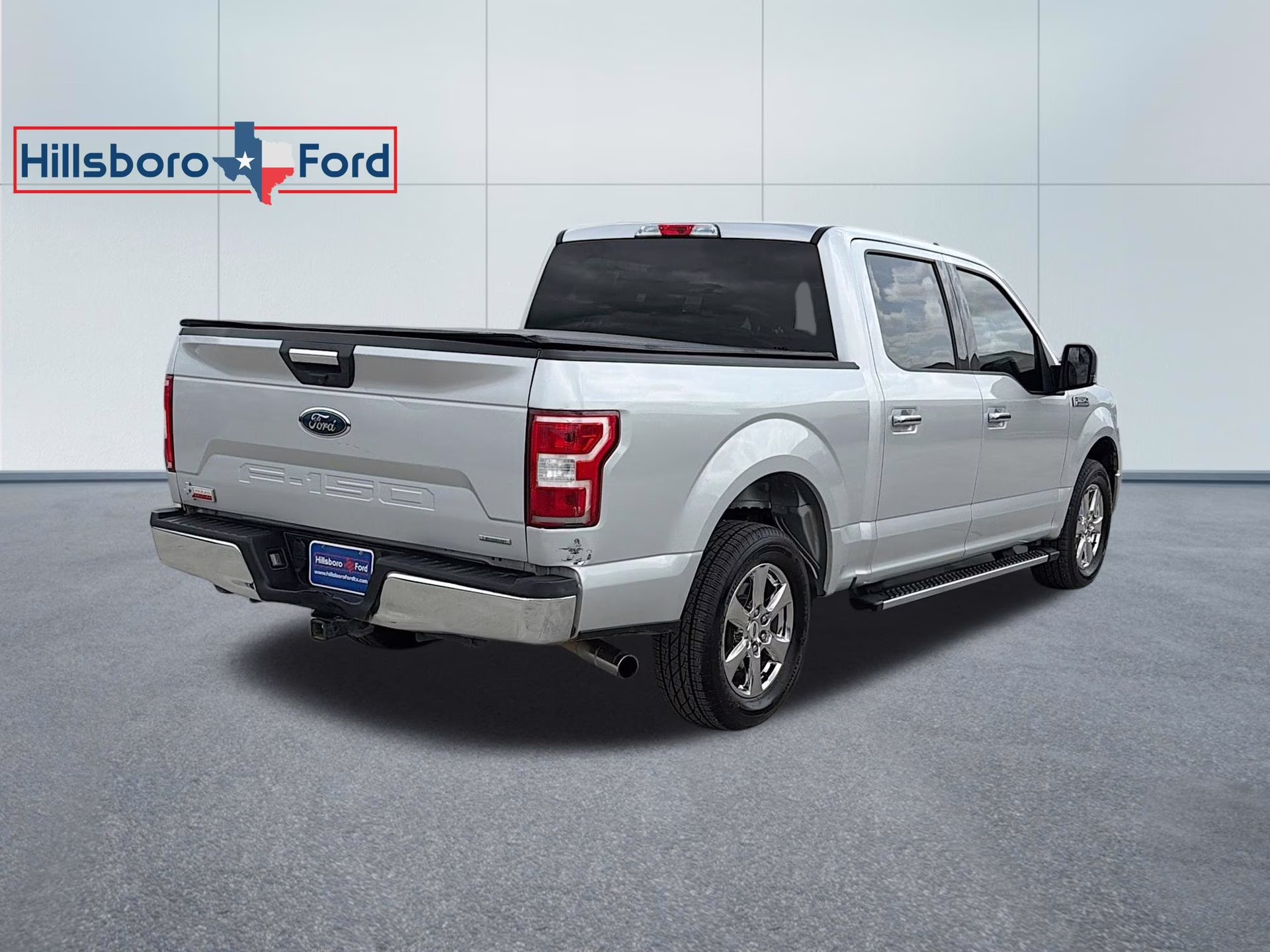 2019 Ingot Silver Metallic Ford F-150 XLT RWD Truck