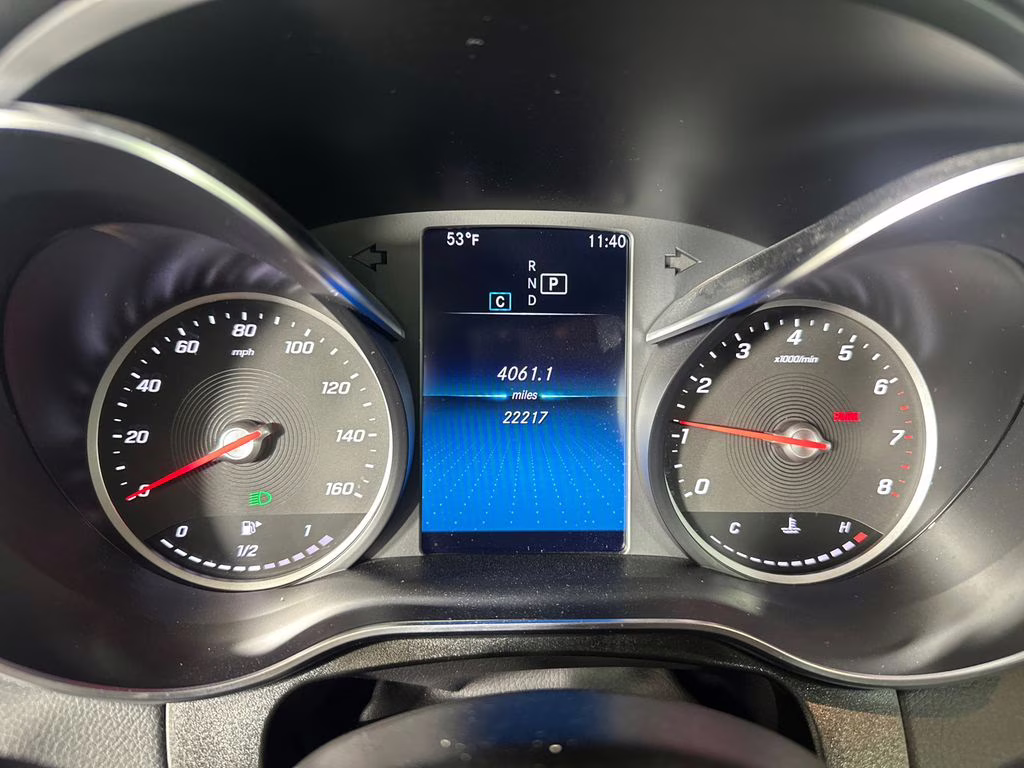 2022 Selenite Gray Metallic Mercedes-Benz GLC GLC 300 RWD SUV