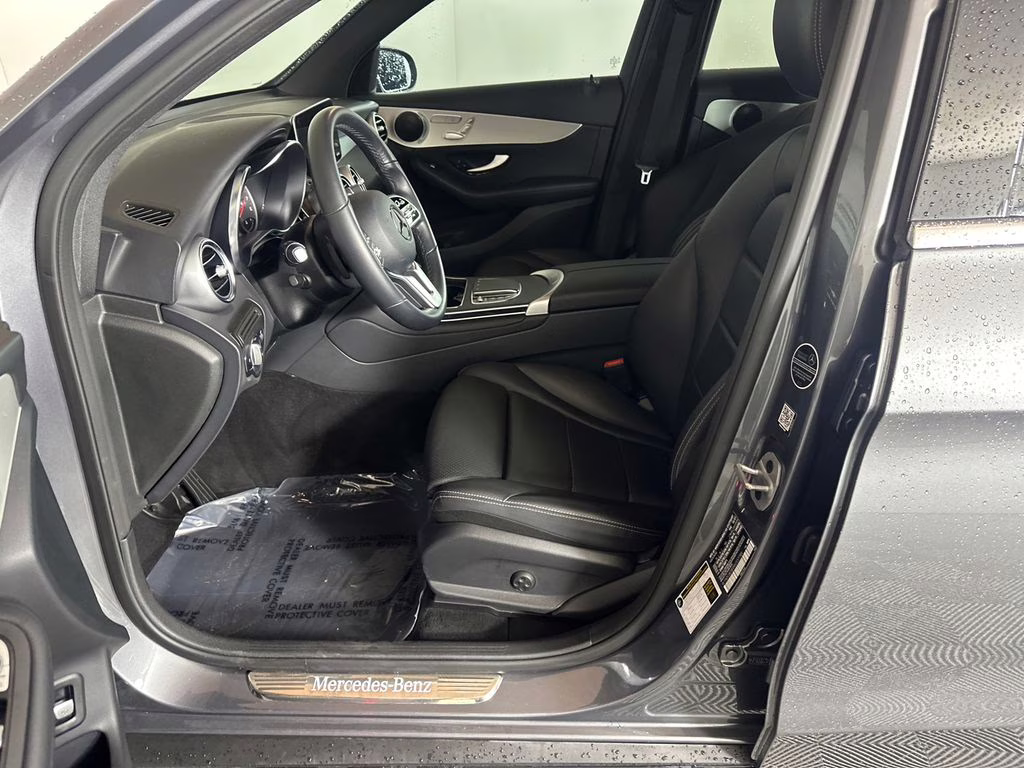 2022 Selenite Gray Metallic Mercedes-Benz GLC GLC 300 RWD SUV