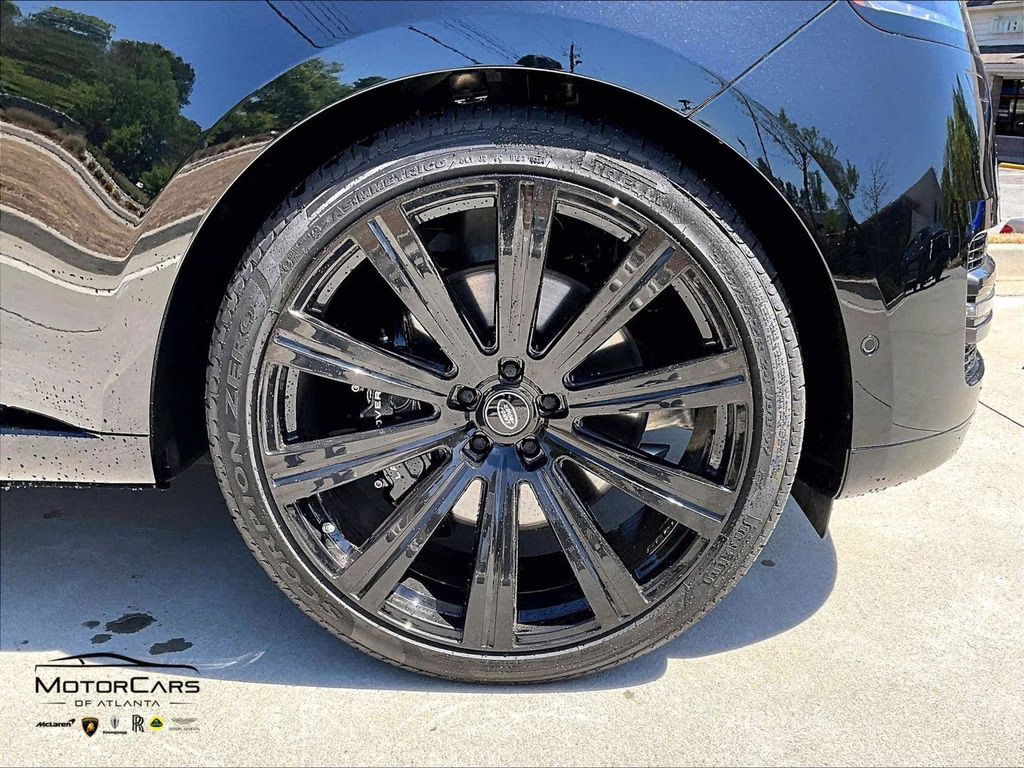 2025 Santorini Black Metallic Land Rover Range Rover SE Shadow Pack AWD SUV