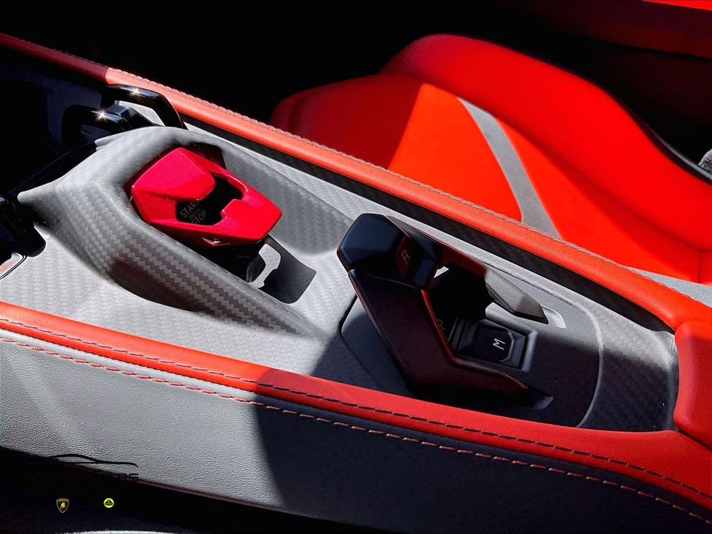 2025 Grigio Telesto Metallic Lamborghini Revuelto Alpha .880k MSRP AWD Coupe