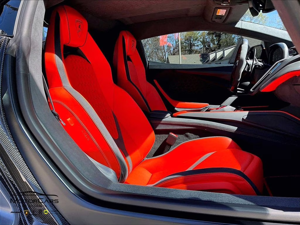 2025 Grigio Telesto Metallic Lamborghini Revuelto Alpha .880k MSRP AWD Coupe