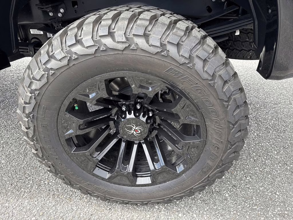 2025 Black Metallic Ford Super Duty F-250 SRW XLT 4X4 Truck