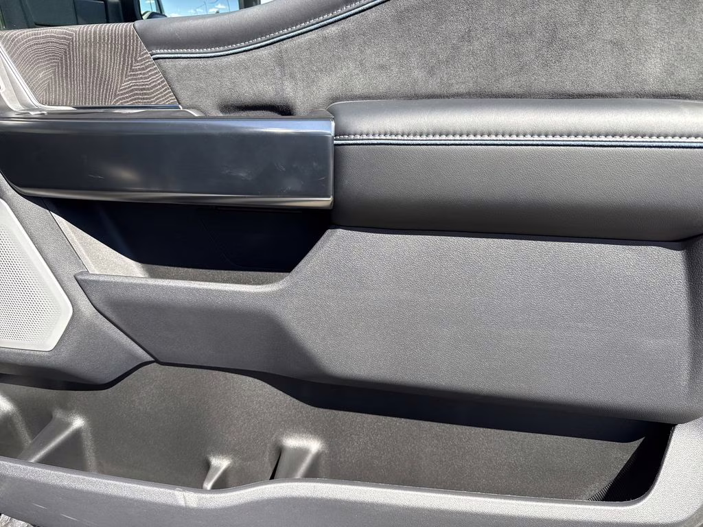 2025 Carbonized Gray Metallic Ford Super Duty F-250 SRW Platinum 4X4 Truck