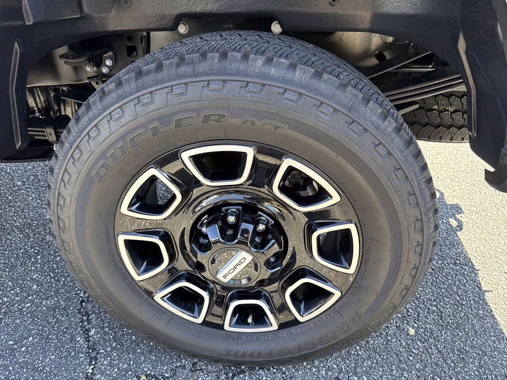 2025 Carbonized Gray Metallic Ford Super Duty F-250 SRW Platinum 4X4 Truck