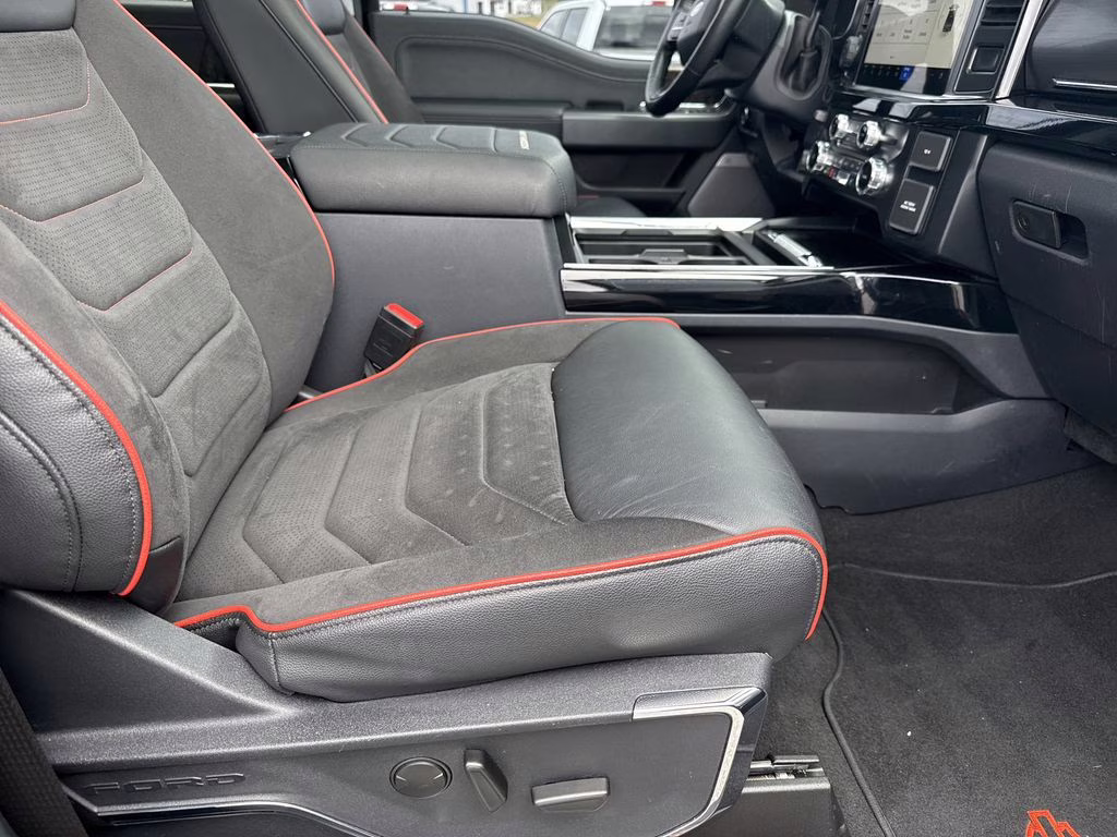 2023 Agate Black Metallic Ford Super Duty F-250 SRW Lariat 4X4 Truck