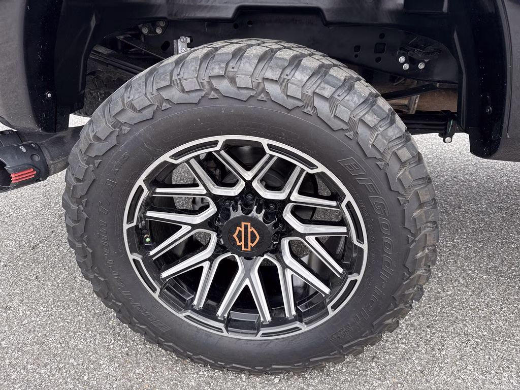 2023 Agate Black Metallic Ford Super Duty F-250 SRW Lariat 4X4 Truck