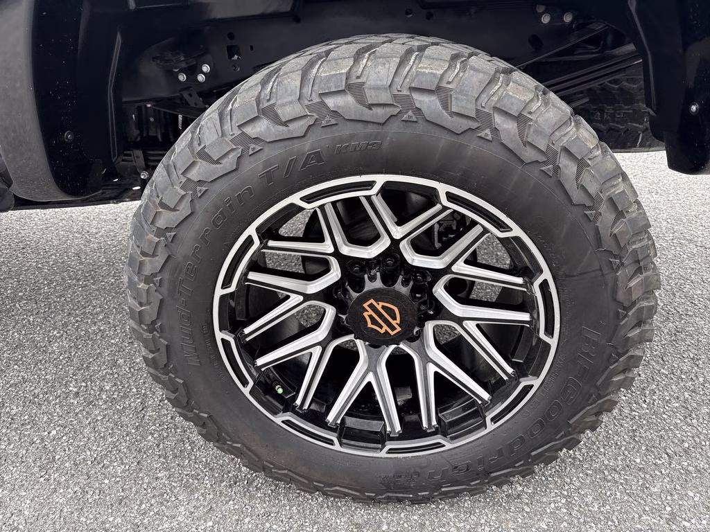 2023 Agate Black Metallic Ford Super Duty F-250 SRW Lariat 4X4 Truck