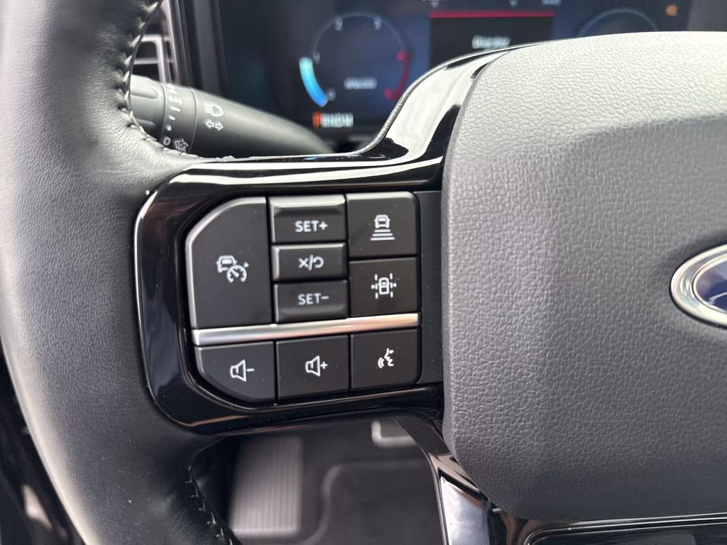 2023 Agate Black Metallic Ford Super Duty F-250 SRW Lariat 4X4 Truck