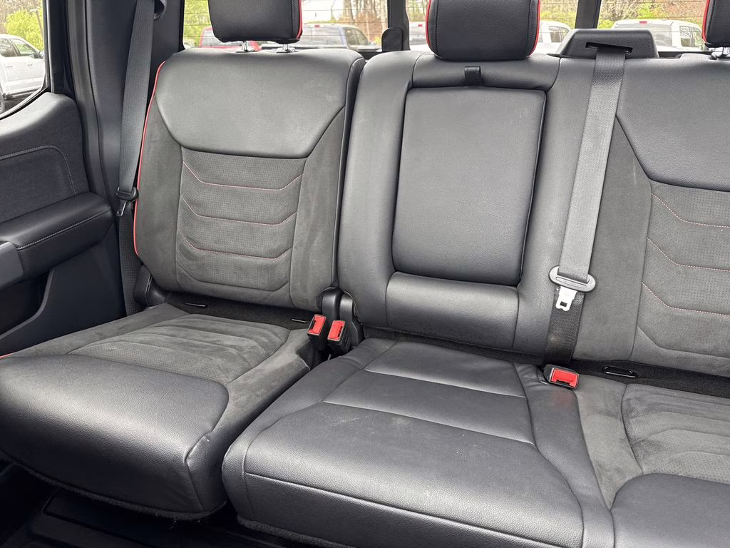 2023 Agate Black Metallic Ford Super Duty F-250 SRW Lariat 4X4 Truck