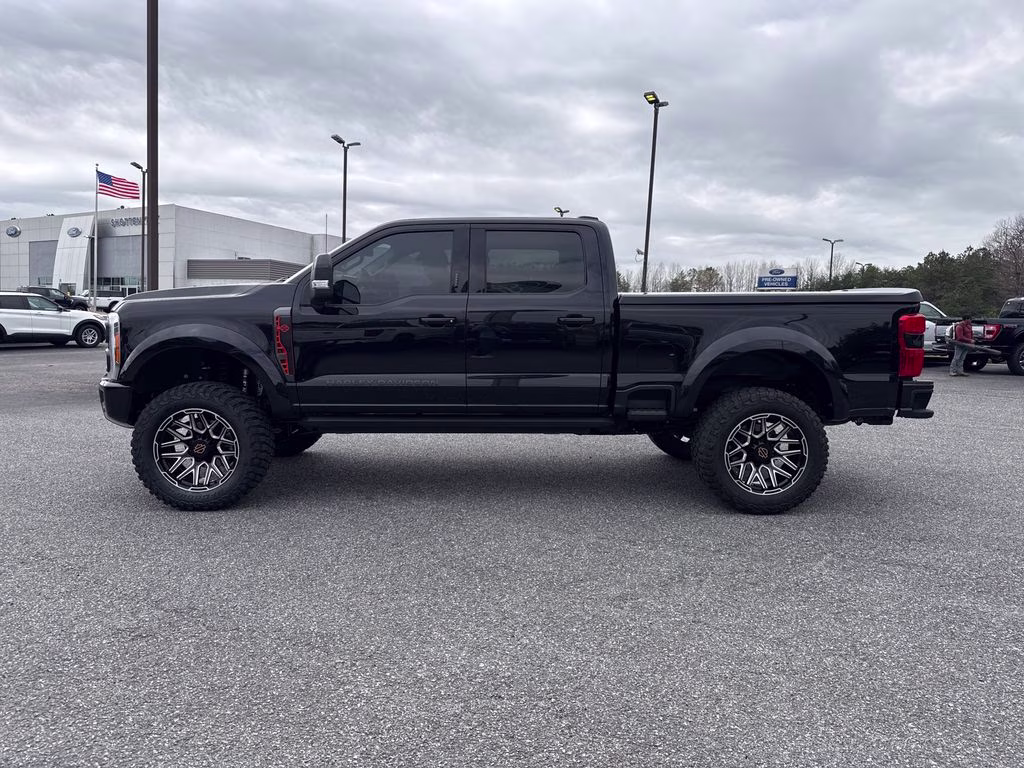 2023 Agate Black Metallic Ford Super Duty F-250 SRW Lariat 4X4 Truck