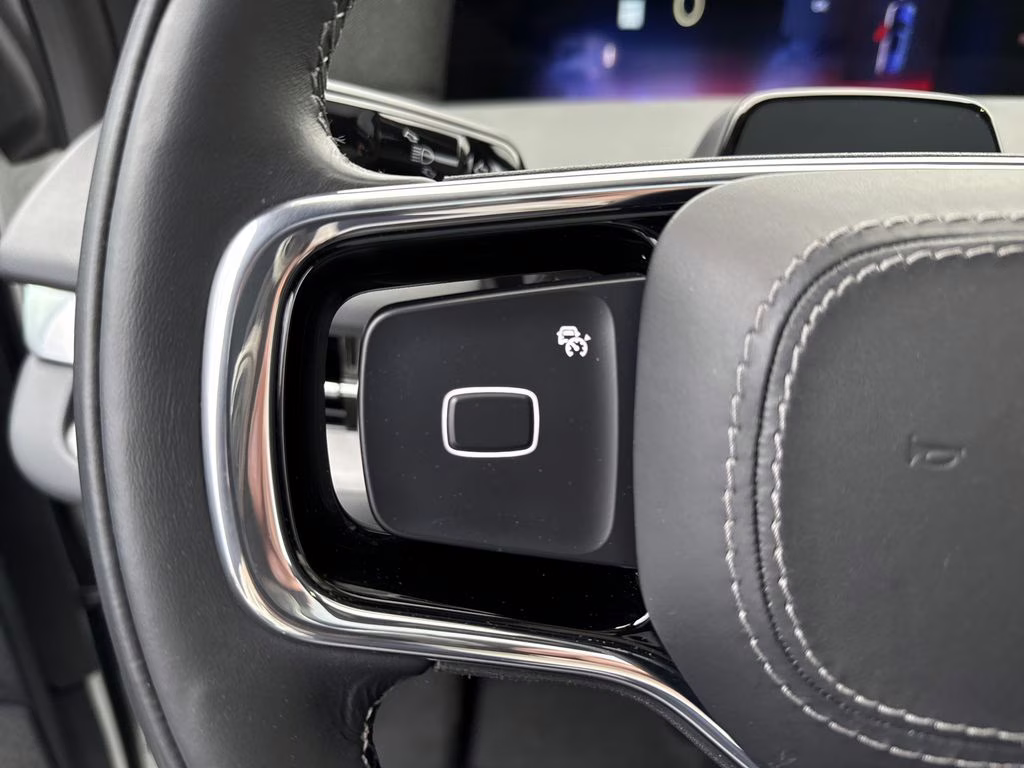 2025 Pristine White Metallic Tri-Coat Lincoln Navigator Reserve 4X4 SUV