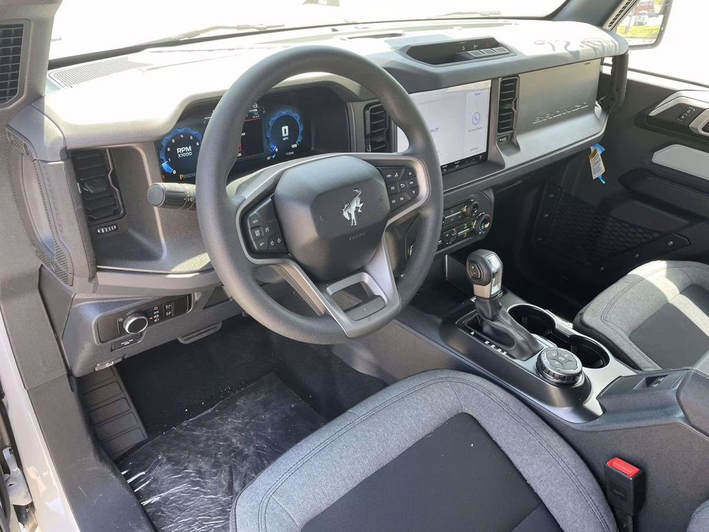 2026 Avalanche Gray Ford Bronco Base 4X4 SUV