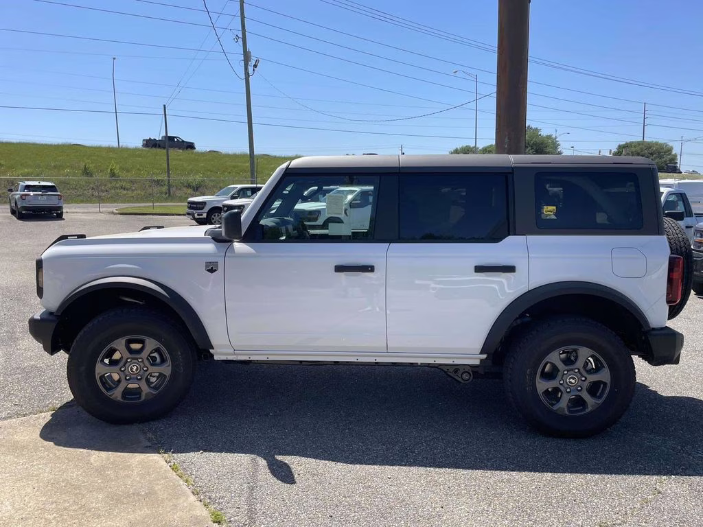 2026 Oxford White Ford Bronco Big Bend 4X4 SUV