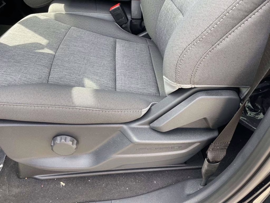 2026 Oxford White Ford Super Duty F-250 SRW XL 4X4 Truck