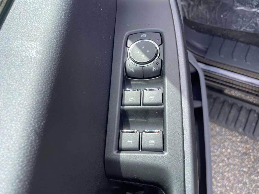 2026 Oxford White Ford Super Duty F-250 SRW XL 4X4 Truck