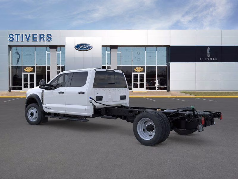 2025 Oxford White Ford Super Duty F-450 DRW XL 4X4 Chassis