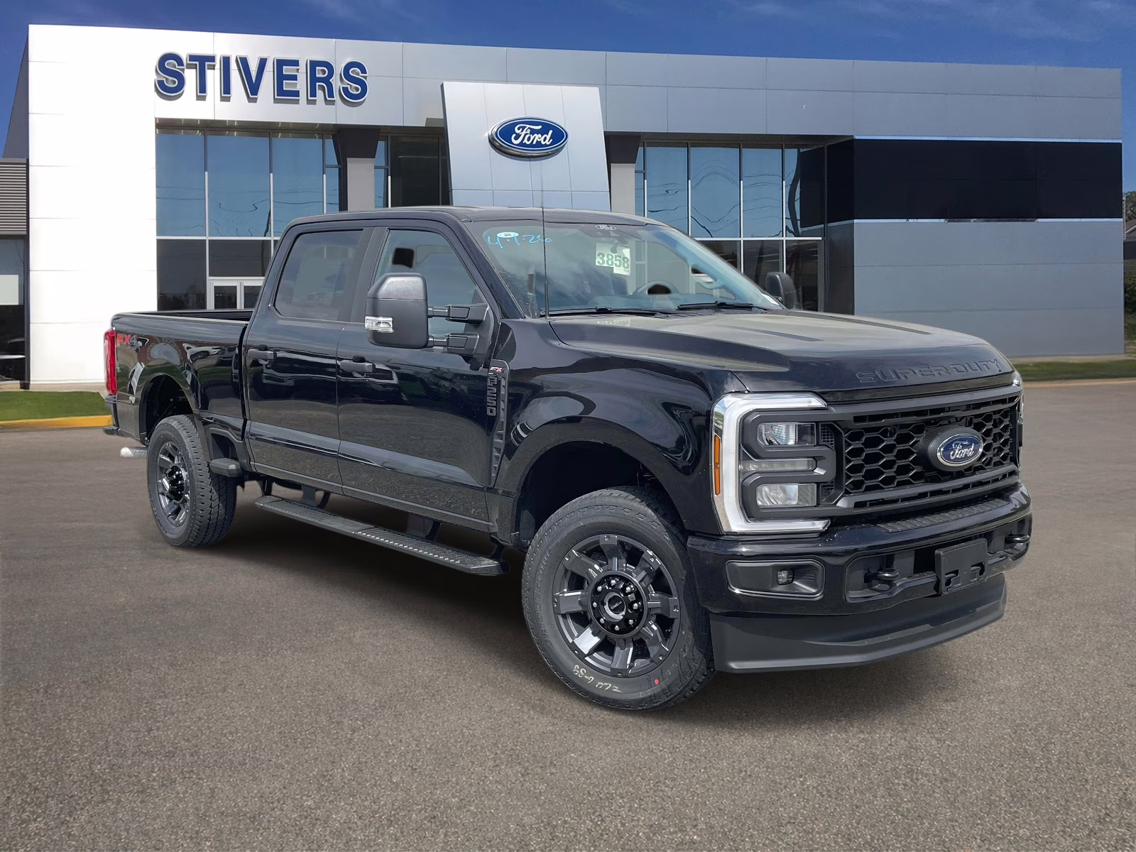 2026 Oxford White Ford Super Duty F-250 SRW XL 4X4 Truck