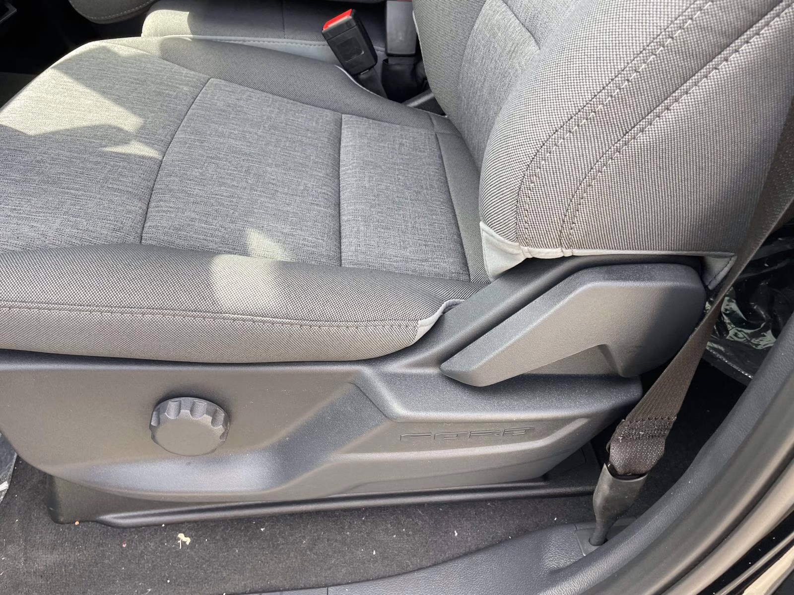 2026 Oxford White Ford Super Duty F-250 SRW XL 4X4 Truck