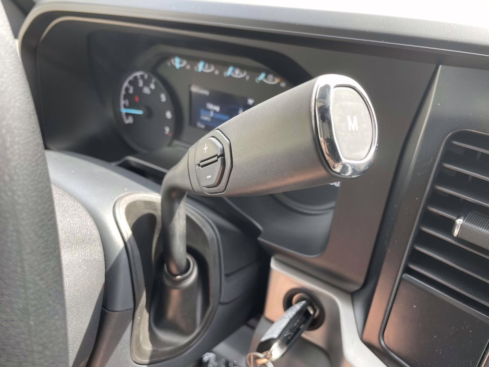 2026 Oxford White Ford Super Duty F-250 SRW XL 4X4 Truck