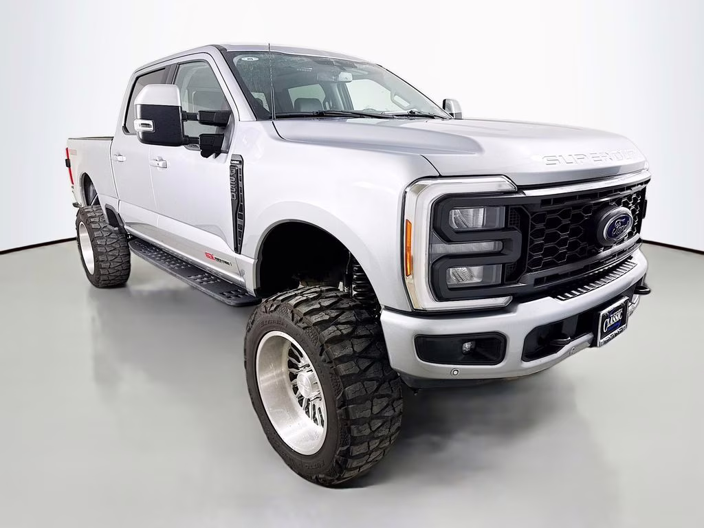 2023 Silver Metallic Ford Super Duty F-250 SRW Lariat 4X4 Truck