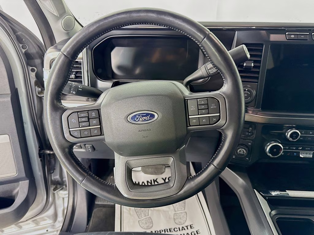 2023 Silver Metallic Ford Super Duty F-250 SRW Lariat 4X4 Truck