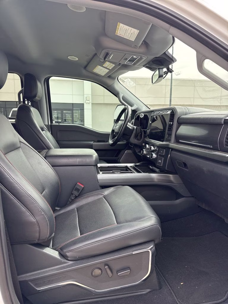 2023 White Metallic Ford Super Duty F-250 SRW Lariat 4X4 Truck