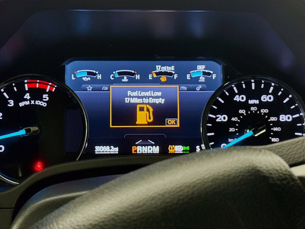 2022 Black Metallic Ford Super Duty F-250 SRW Lariat 4X4 Truck