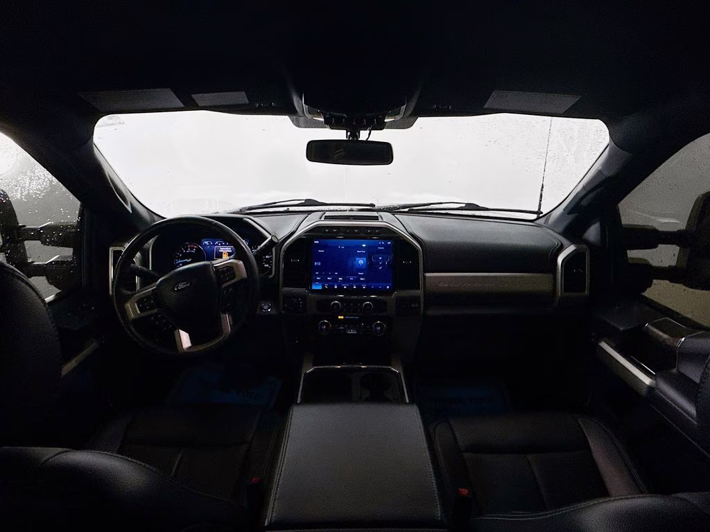 2022 Black Metallic Ford Super Duty F-250 SRW Lariat 4X4 Truck