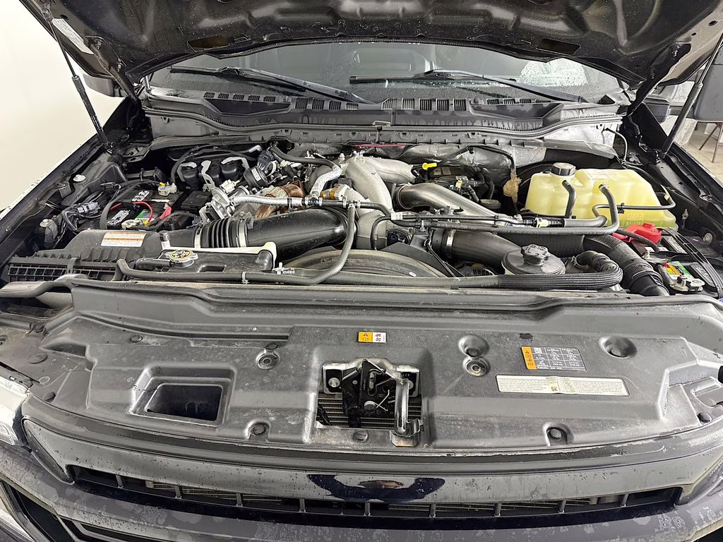 2022 Black Metallic Ford Super Duty F-250 SRW Lariat 4X4 Truck