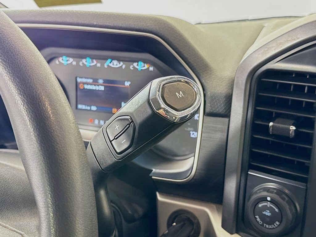 2022 Oxford White Ford F-150 XLT 4X4 Truck