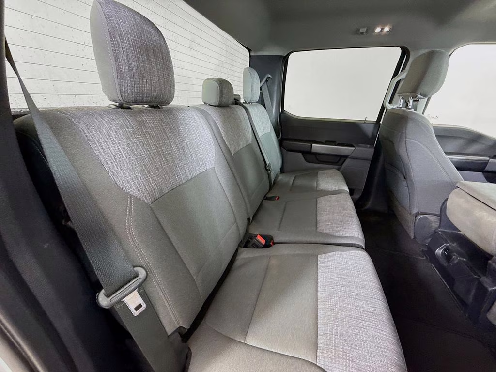 2022 Oxford White Ford F-150 XLT 4X4 Truck