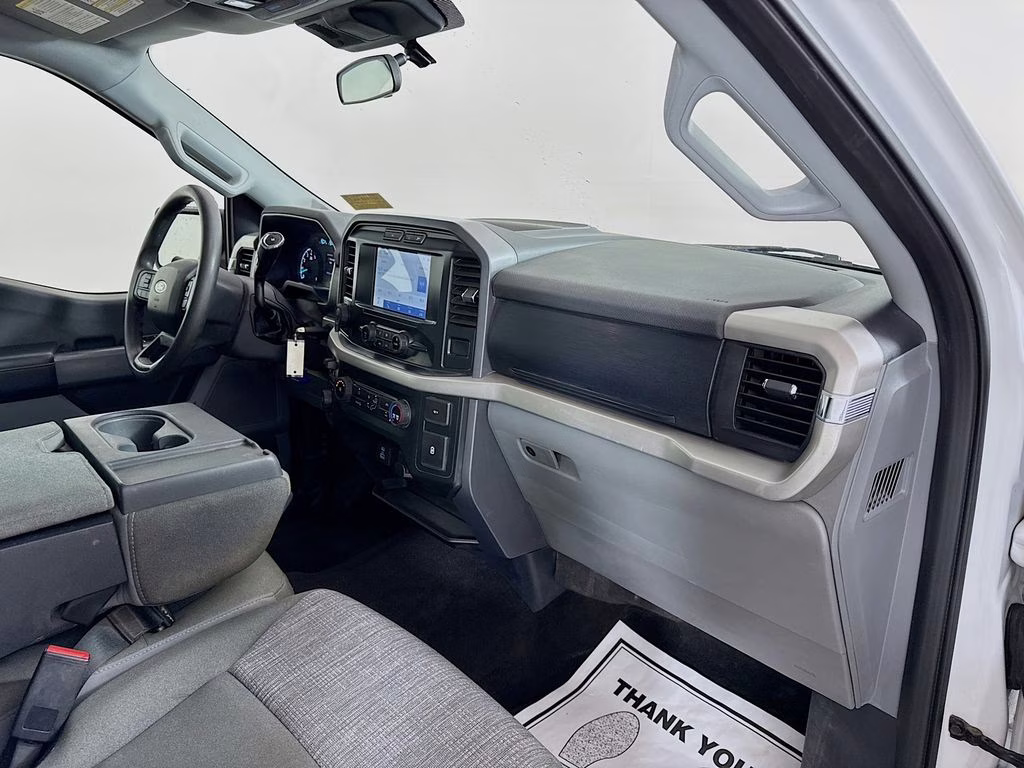 2022 Oxford White Ford F-150 XLT 4X4 Truck