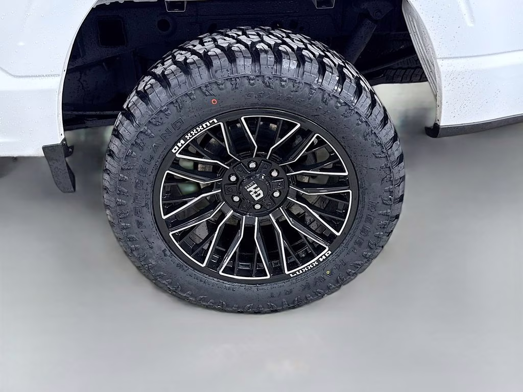 2022 Oxford White Ford F-150 XLT 4X4 Truck