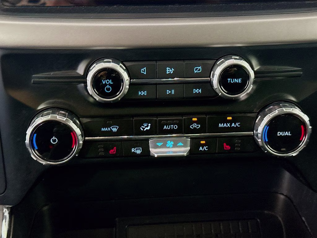 2024 Black Metallic Ford F-150 XLT 4X4 Truck