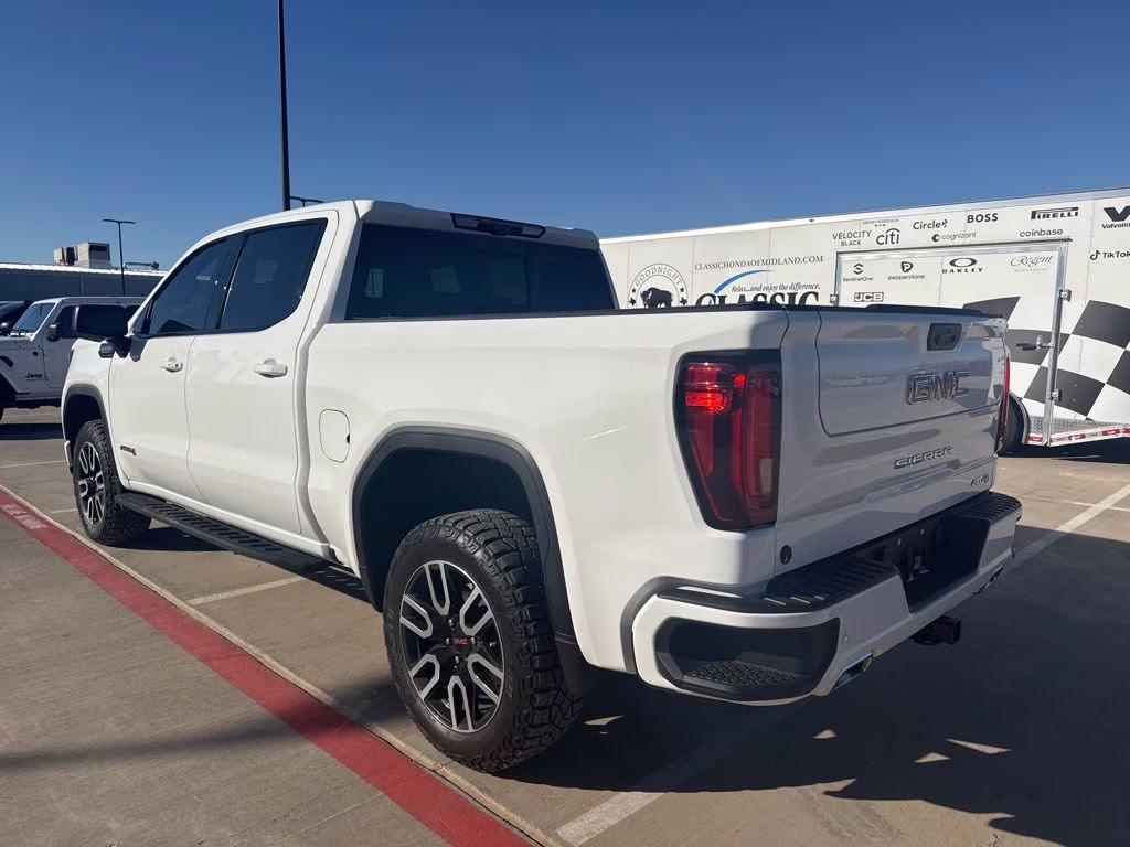 2024 Summit White GMC Sierra 1500 AT4 4X4 Truck