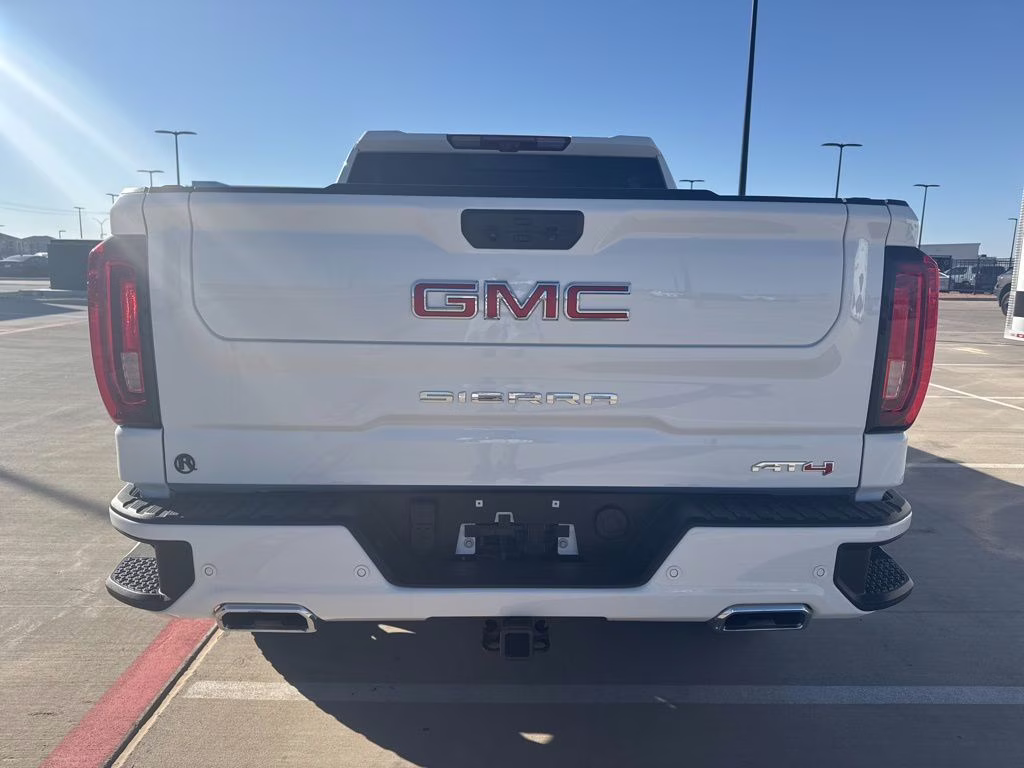 2024 Summit White GMC Sierra 1500 AT4 4X4 Truck