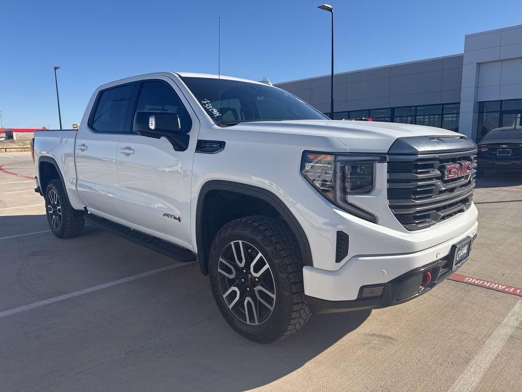 2024 Summit White GMC Sierra 1500 AT4 4X4 Truck