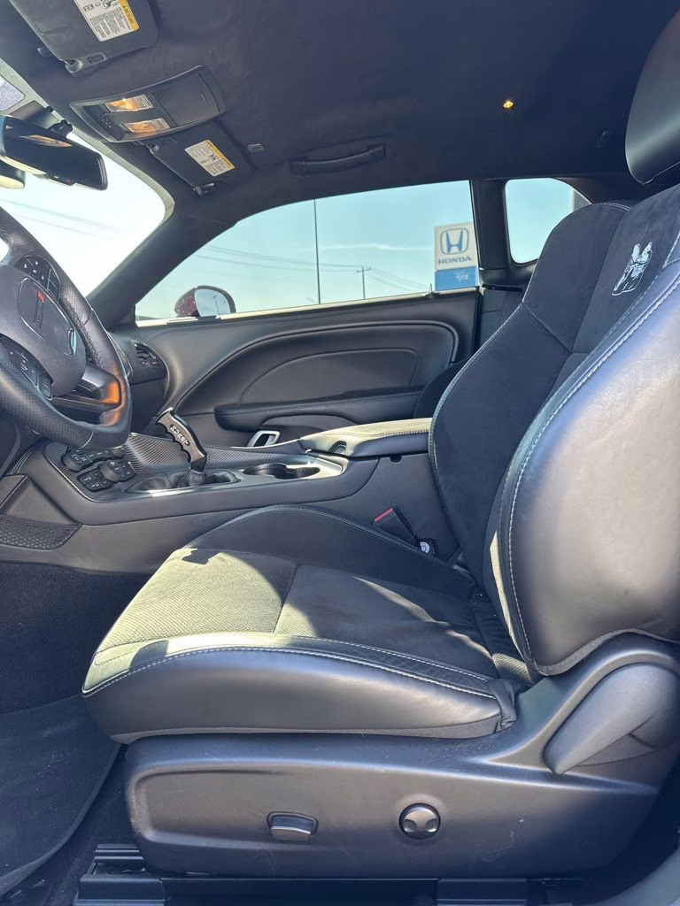 2023 Octane Red Pearlcoat Dodge Challenger R/T Scat Pack Widebody RWD Coupe