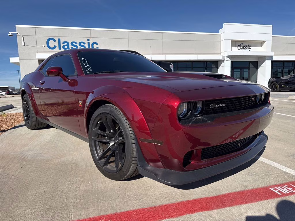 2023 Octane Red Pearlcoat Dodge Challenger R/T Scat Pack Widebody RWD Coupe