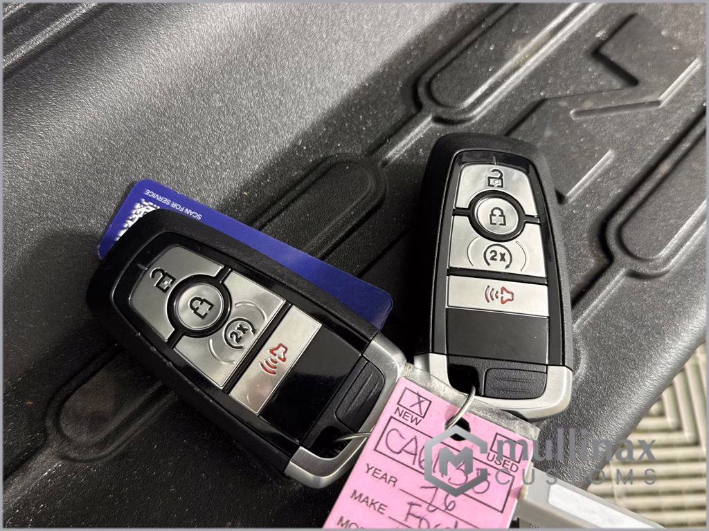 2026 Avalanche Gray Ford Bronco Outer Banks 4X4 SUV