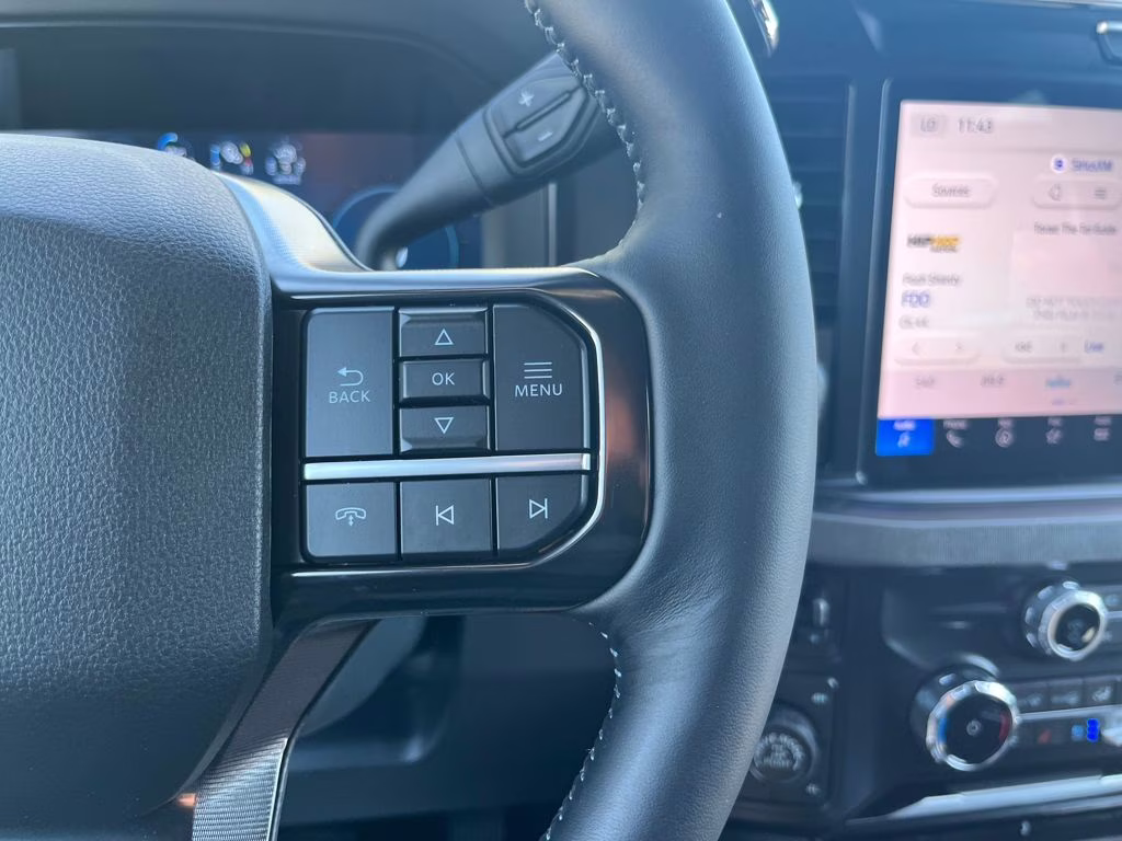 2026 White Metallic Ford Super Duty F-250 SRW Platinum 4X4 Truck