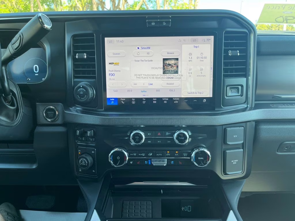 2026 White Metallic Ford Super Duty F-250 SRW Platinum 4X4 Truck