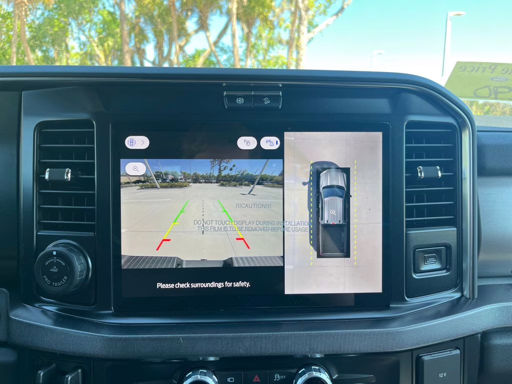 2026 White Metallic Ford Super Duty F-250 SRW Platinum 4X4 Truck